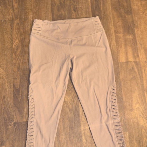 Workout pants - Picture 2 of 2